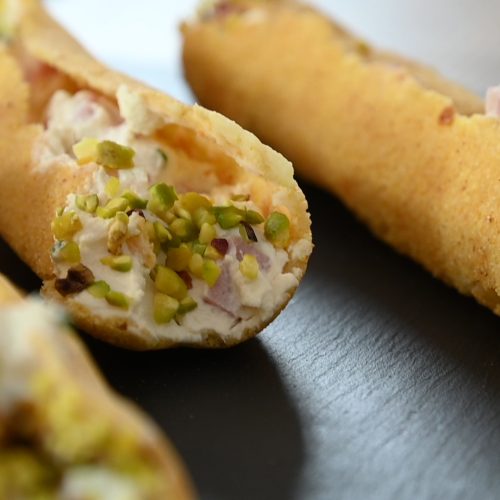 cannoli ricetta farina di mais parmigiano mortadella